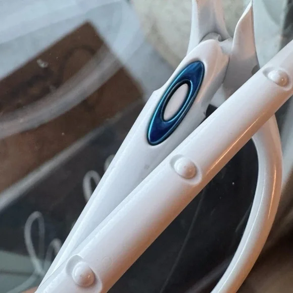 Oakley Four White Blue Iridium Lenses Vintage Oakley White and Blue Sunglasses - Picture 2 of 9